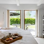Stunning In With Kitchen *