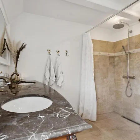 Stunning In With Kitchen * Otterup