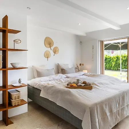 Stunning In With Kitchen