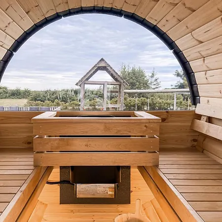 In With Sauna *