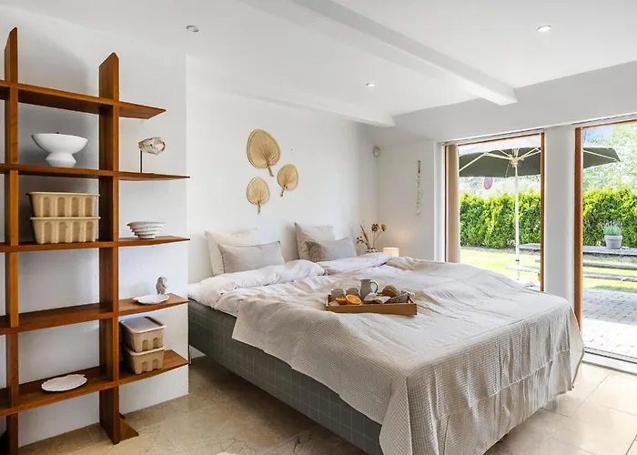 Stunning In With Kitchen